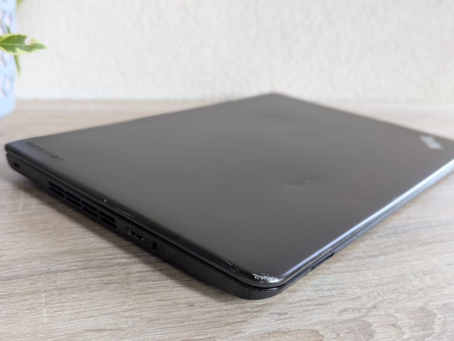 Уцінка! Ноутбук Б/В Lenovo ThinkPad E460, Intel Core i5-6200U, DDR3 8 GB, SSD 128GB, 14" HD