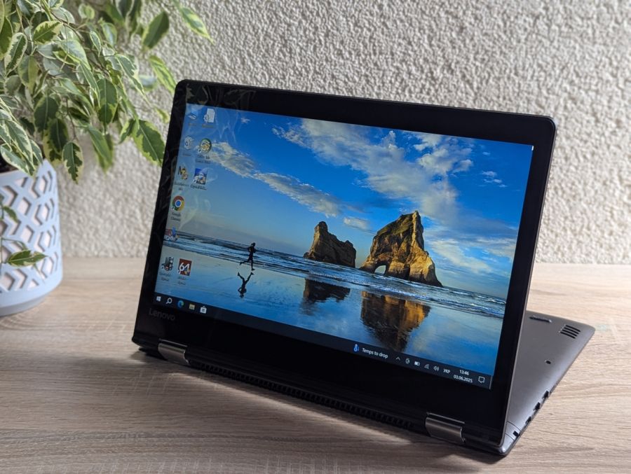 Ноутбук Б/В Lenovo Yoga 510, Intel Core i7-6500U, DDR4 8 GB, SSD 256GB, AMD Radeon R5 M330, 14" Full HD Сенсор