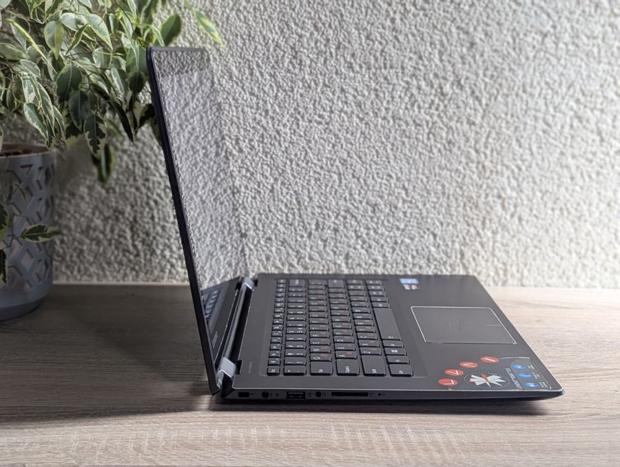 Ноутбук Б/В Lenovo Yoga 510, Intel Core i7-6500U, DDR4 8 GB, SSD 256GB, AMD Radeon R5 M330, 14" Full HD Сенсор