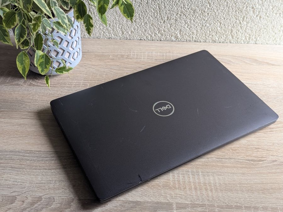 Уцінка! Ноутбук Б/В Dell Latitude 5500, Intel Core i7-8665U, DDR4 16 GB, SSD 256GB, 15.6" Full HD