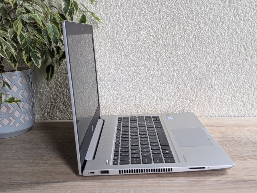 Уцінка! Ноутбук Б/В HP ProBook 440 G6, Intel Core i3-8145U, DDR4 16 GB, SSD 256GB, 14" Full HD