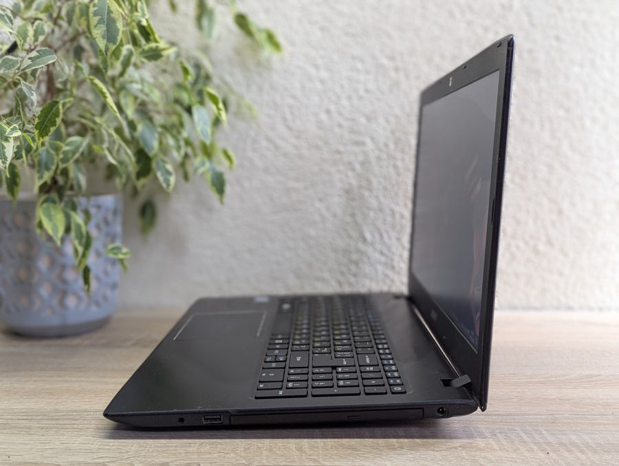 Уцінка! Ноутбук Б/В Acer TravelMate P259-M, Intel Core i3-6100U, DDR4 8 GB, SSD 128GB, 15.6" HD