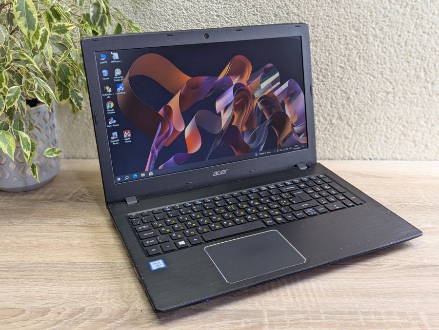 Уцінка! Ноутбук Б/В Acer TravelMate P259-M, Intel Core i3-6100U, DDR4 8 GB, SSD 128GB, 15.6" HD