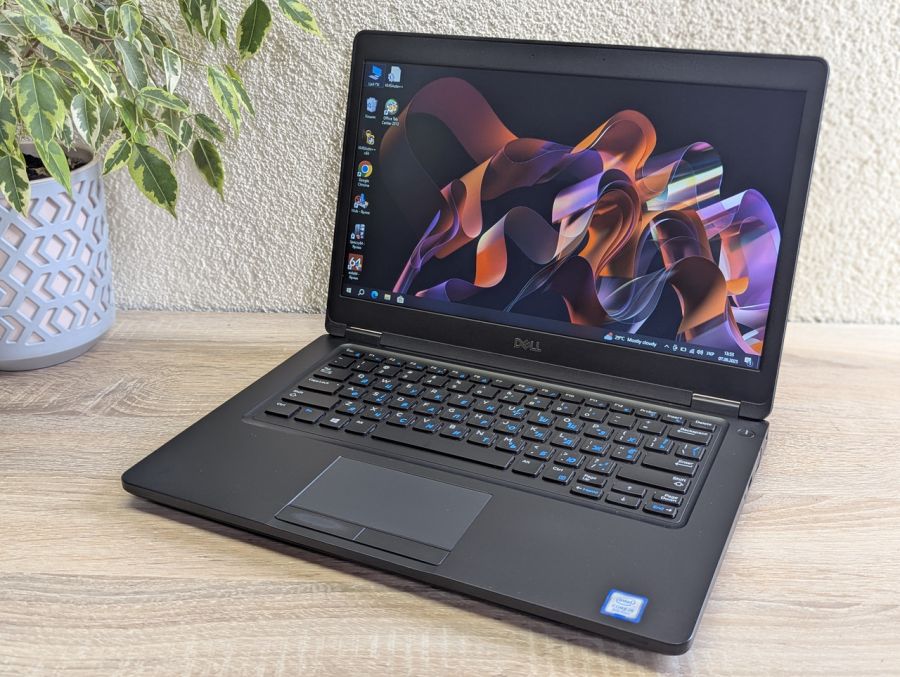 Уцінка! Ноутбук Б/В Dell Latitude 5490, Intel Core i5-8250U, DDR4 16 GB, SSD 256GB, 14" UHD