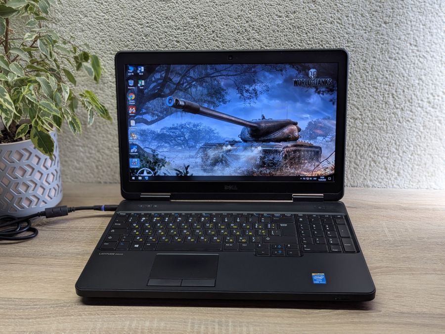Уцінка! Ноутбук Б/В Dell Latitude E5540, Intel Core i5-4310U, DDR3 8 GB, SSD 128GB, GT 720M 2Gb, 15.6" Full HD