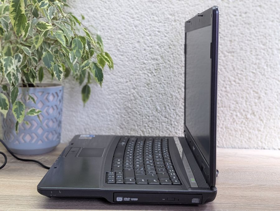 Уцінка! Ноутбук Б/В Acer Extensa 5620, Intel Core 2 Duo T5250, DDR2 3 GB, SSD 128GB, Intel Standard VGA Graphics Adapter, 15.6"