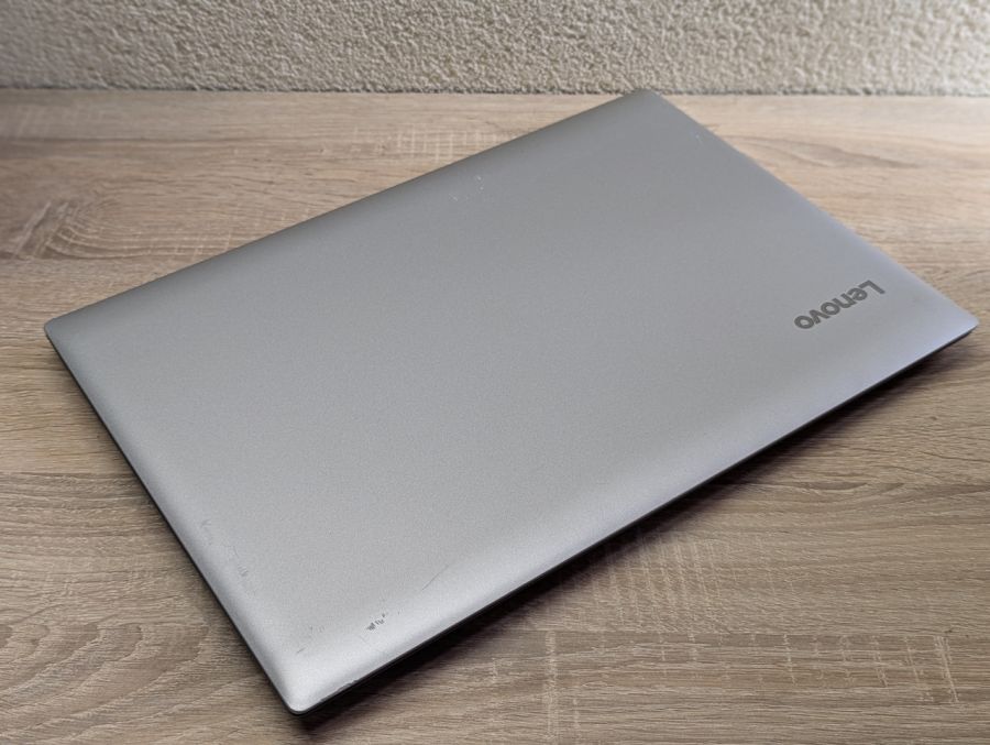Уцінка! Ноутбук Б/В Lenovo IdeaPad 320-17IKB, Intel Pentium 4415U, DDR4 12 GB, SSD 256GB, 17.3" HD