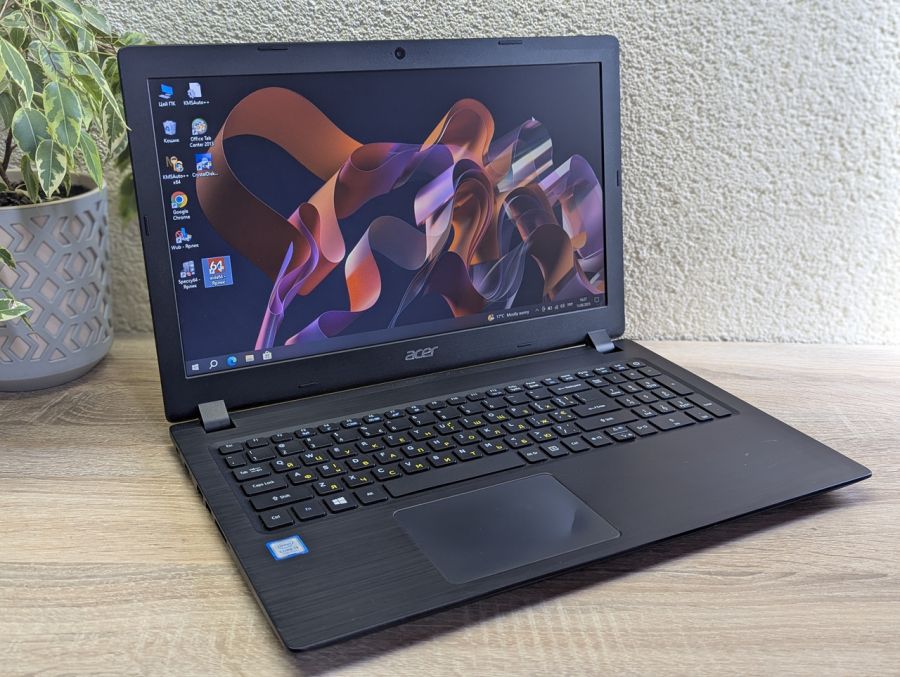 Уцінка! Ноутбук Б/В Acer Aspire A315-51, Intel Core i3-7020U, DDR4 8 GB, SSD 128GB + SSD 500GB, 15.6" HD