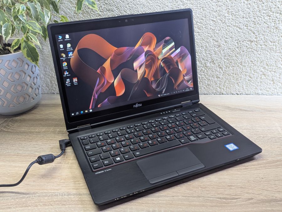 Уцінка! Ноутбук Б/В Fujitsu LifeBook U728, Intel Core i5-8350U, DDR4 8 GB, SSD 128GB, 12" Full HD Сенсор