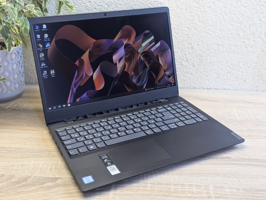 Уцінка! Ноутбук Б/В Lenovo IdeaPad S145-15IKB, Intel Core i3-8130U, DDR4 8 GB, SSD 256GB, 15.6" Full HD