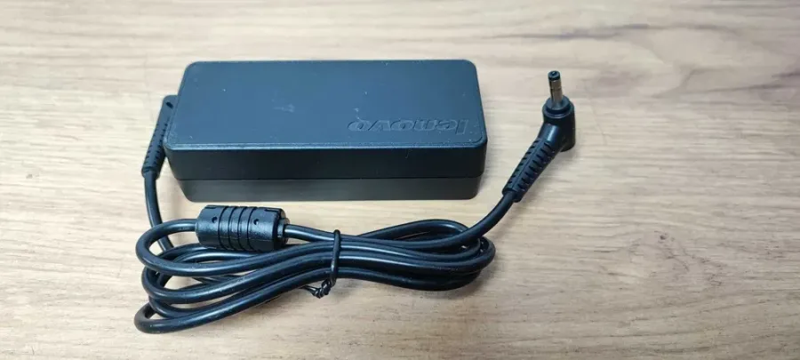 Б/В Lenovo 4.0x1.7mm [ProductHub SKU 4.0x1.7mm]