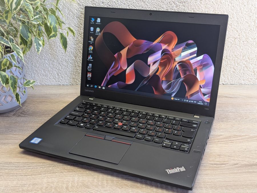 Уцінка! Ноутбук Б/В Lenovo ThinkPad T460, Intel Core i5-6300U, DDR3 8 GB, SSD 128GB, 14" HD