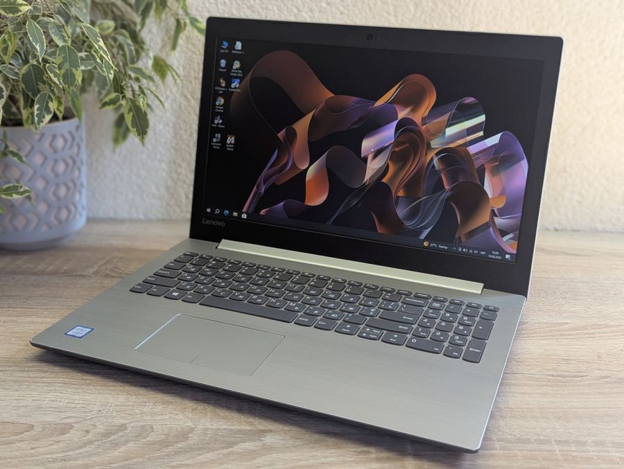 Уцінка! Ноутбук Б/В Lenovo IdeaPad 320-15IKB, Intel Core i5-7200U, DDR4 8 GB, SSD 128GB, 15.6" Full HD