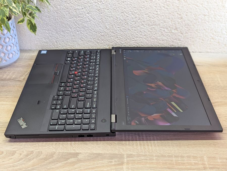 Уцінка! Ноутбук Б/В Lenovo L560, Intel Core i3-6100U, DDR3, SSD 128GB, 15.6" HD