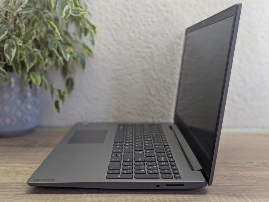 Уцінка! Ноутбук Б/В Lenovo IdeaPad S145-15IWL, Intel Core i3-8130U, DDR4 8 GB, SSD 128GB, 15.6" Full HD