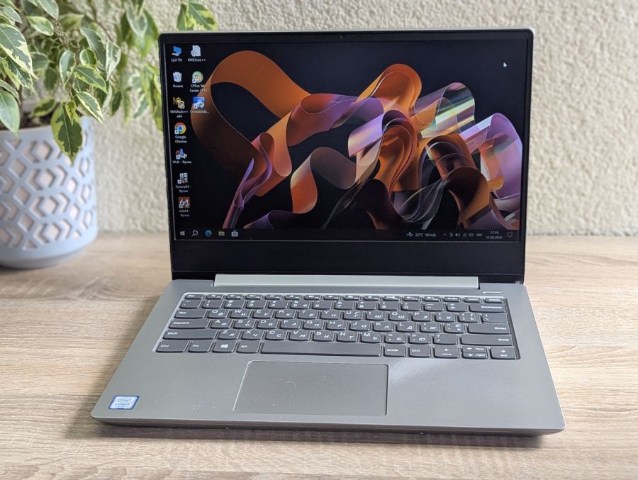Уцінка! Ноутбук Б/В Lenovo IdeaPad 330S-14IKB, Intel Core i5-8250U, DDR4 20 GB, SSD 256GB, 14" Full HD