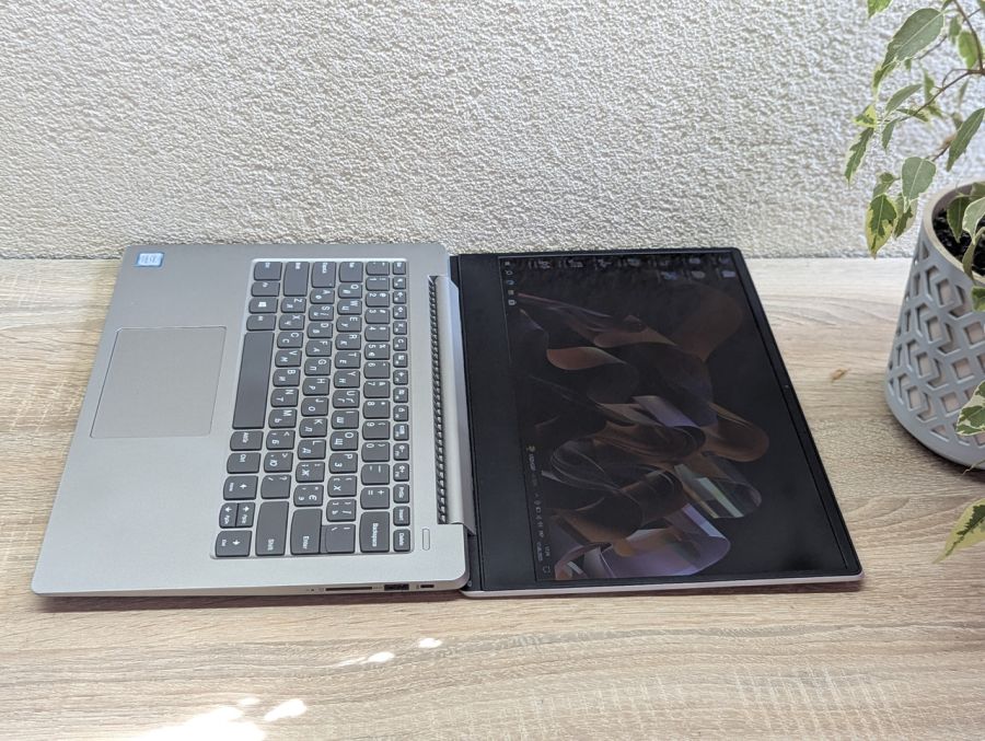 Уцінка! Ноутбук Б/В Lenovo IdeaPad 330S-14IKB, Intel Core i5-8250U, DDR4 20 GB, SSD 256GB, 14" Full HD