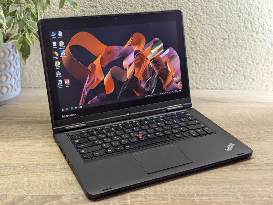 Ноутбук Б/В Lenovo Yoga S1, Intel Core i5-4200U, DDR3 8 GB, SSD 128GB, 14" Full HD Сенсор
