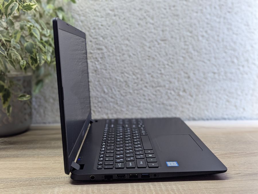 Уцінка! Ноутбук Б/В Acer Aspire A315-54, Intel Core i5-8265U, DDR4 12 GB, SSD 256GB, 15.6" Full HD