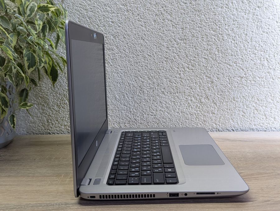 Уцінка! Ноутбук Б/В HP ProBook 440 G4, Intel Core i3-7100U, DDR4 8 GB, SSD 128GB, 14" HD