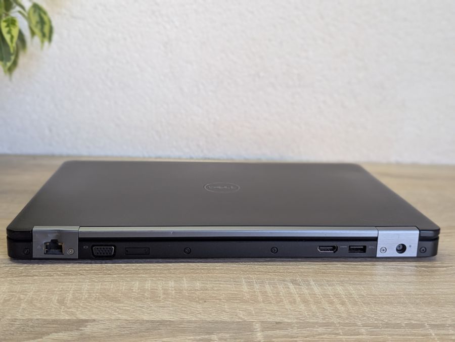 Уцінка! Ноутбук Б/В Dell Latitude E5470, Intel Core i5-6300U, DDR4 8 GB, SSD 128GB, 14" HD