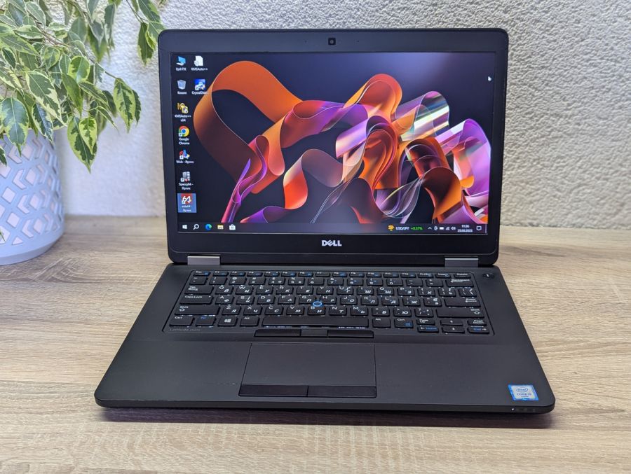 Уцінка! Ноутбук Б/В Dell Latitude E5470, Intel Core i5-6300U, DDR4 8 GB, SSD 128GB, 14" Full HD