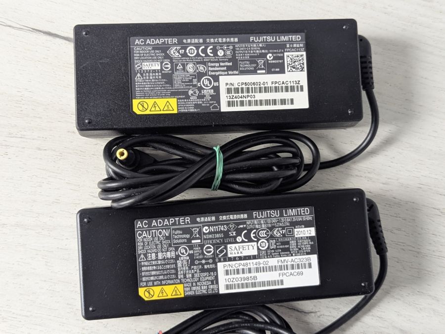 Б/В Fujitsu 100W 5.5*2.5