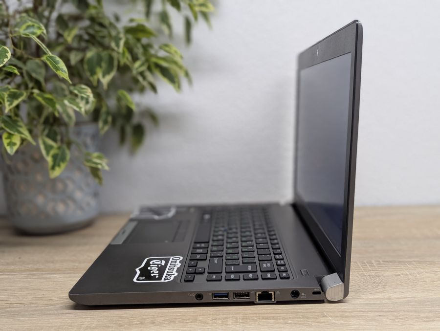 Ноутбук Б/В Toshiba Tecra Z40-B, Intel Core i5-5300U, DDR3 8 GB, SSD 128GB, 14" HD