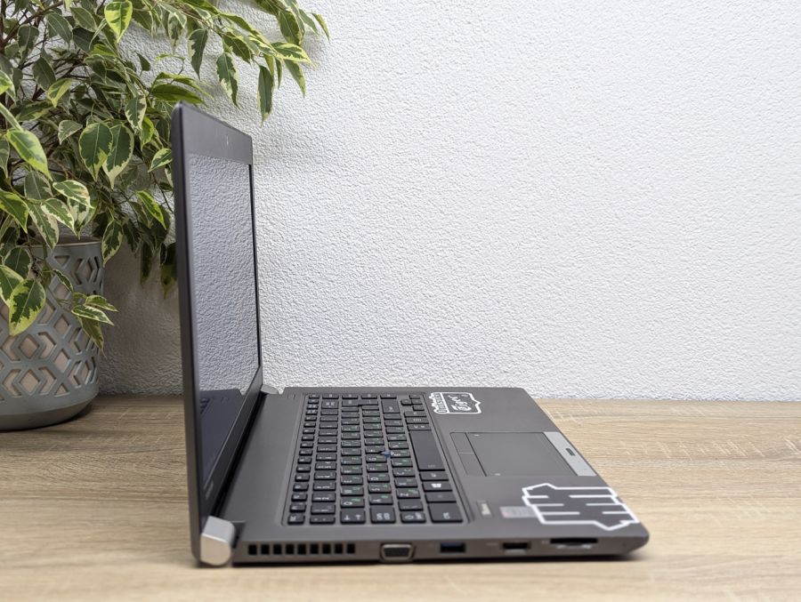 Ноутбук Б/В Toshiba Tecra Z40-B, Intel Core i5-5300U, DDR3 8 GB, SSD 128GB, 14" HD