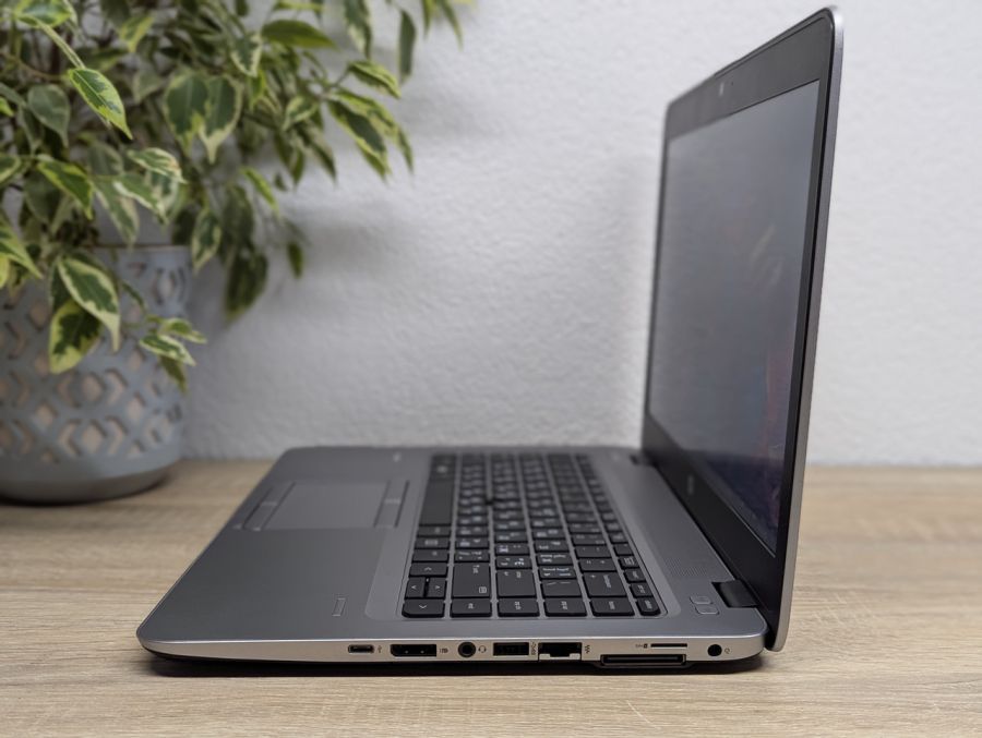 Уцінка! Ноутбук Б/В HP EliteBook MT42, AMD A8-8600B, DDR4 8 GB, SSD 128GB, AMD Radeon R6, 14" Full HD