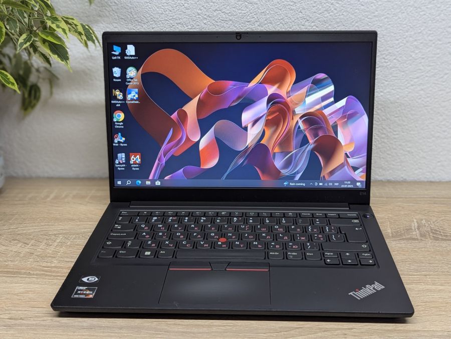 Ноутбук Б/В Lenovo ThinkPad E14, AMD Ryzen 3 5425U, DDR4 16 GB, SSD 256GB + 128 GB, AMD Radeon Graphics 1Gb, 14" Full HD