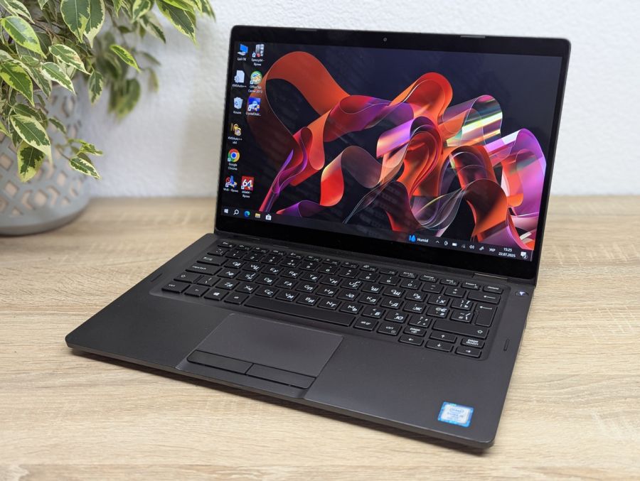 Уцінка! Ноутбук Б/В Dell Latitude 5300 2 in 1, Intel Core i5-8665U, DDR4 16 GB, SSD 256GB, 13" Full HD Сенсор