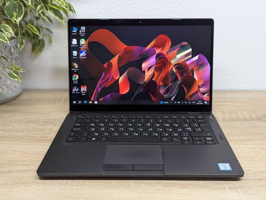 Уцінка! Ноутбук Б/В Dell Latitude 5300 2 in 1, Intel Core i5-8665U, DDR4 16 GB, SSD 256GB, 13" Full HD Сенсор