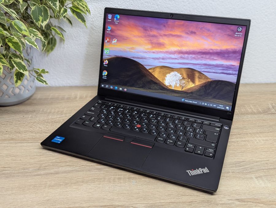 Уцінка! Ноутбук Б/В Lenovo ThinkPad E14, Intel Core i3-11Gen, DDR4 16 GB, SSD 256GB, 14" Full HD