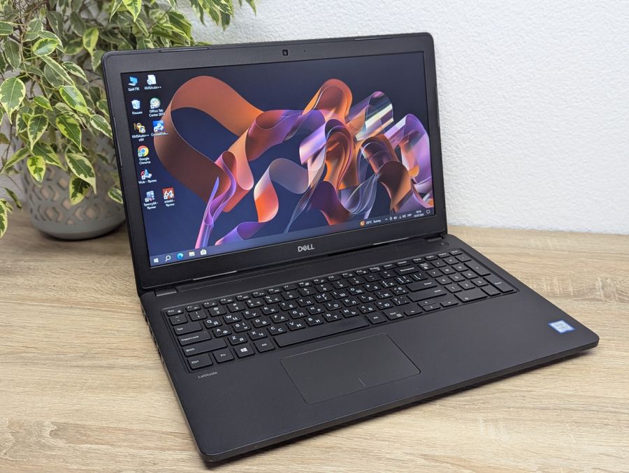 Уцінка! Ноутбук Б/В Dell Latitude 3580, Intel Core i5-7200U, DDR4 8 GB, SSD 256GB, 15.6" HD
