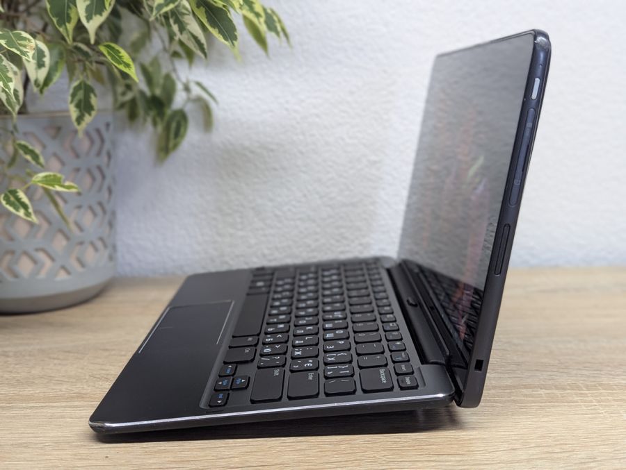 Уцінка! Ноутбук Б/В Dell Venue 11 Pro 7140, Intel Core m 5Y10c, DDR3 4 GB, SSD 256GB, 10.8" Full HD