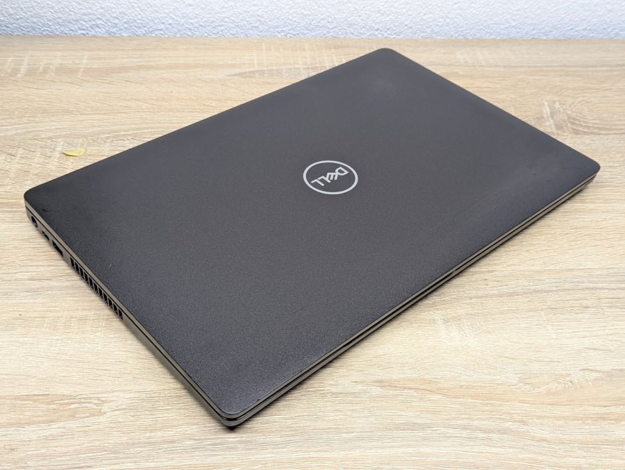 Ноутбук Б/В Dell Latitude 5500, Intel Core i7-8665U, DDR4 16 GB, SSD 256GB, 15.6" Full HD