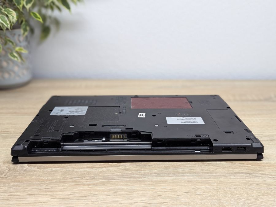Уцінка! Ноутбук Б/В Fujitsu E754, Intel Core i5-4210M, DDR3 8 GB, SSD 256GB, 15.6" HD