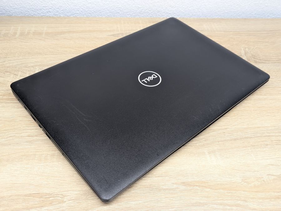 Уцінка! Ноутбук Б/В Dell Latitude 3590, Intel Core i5-8250U, DDR4 16 GB, SSD 128GB + HDD 500GB, 15.6" Full HD