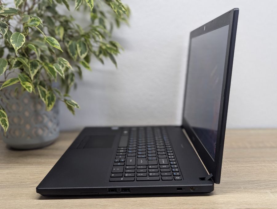 Уцінка! Ноутбук Б/В Acer TravelMate P2510, Intel Core i5-8250U, DDR4 8 GB, SSD 128GB, 15"