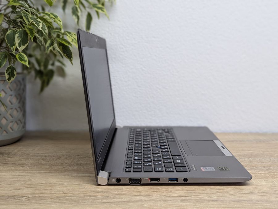 Уцінка! Ноутбук Б/В Toshiba Portege Z30-A, Intel Core i5-4310U, DDR3 8 GB, SSD 128GB, 13" HD