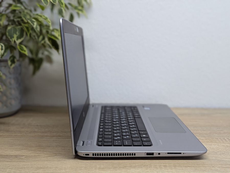 Уцінка! Ноутбук Б/В HP ProBook 440 G4, Intel Core i3-7100U, DDR4 8 GB, SSD 256GB + SSD 500GB, 14" HD