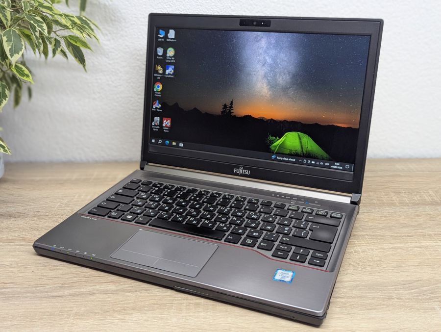 Уцінка! Ноутбук Б/В Fujitsu E736, Intel Core i5-6300U, DDR4 8 GB, SSD 128GB, 13" Full HD