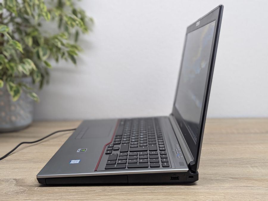 Уцінка! Ноутбук Б/В Fujitsu H770, Intel Core i7-7920HQ, DDR4 32 GB, SSD 500GB, NVIDIA Quadro M2200 4Gb, 15.6" Full HD