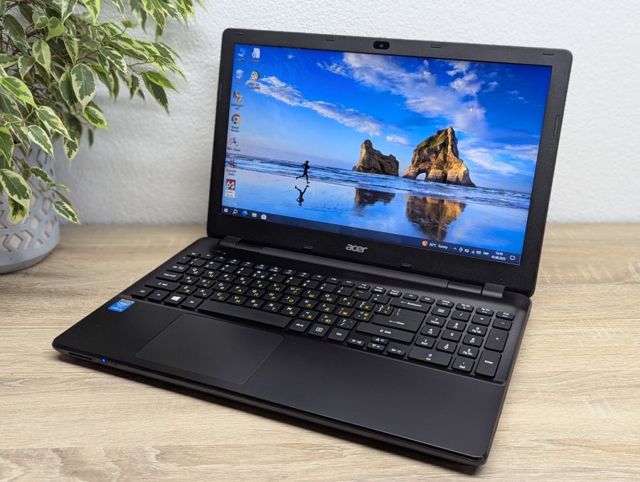 Ноутбук Б/В Acer Aspire E5-571, Intel Core i3-4030U, DDR3 8 GB, SSD 128GB, HD