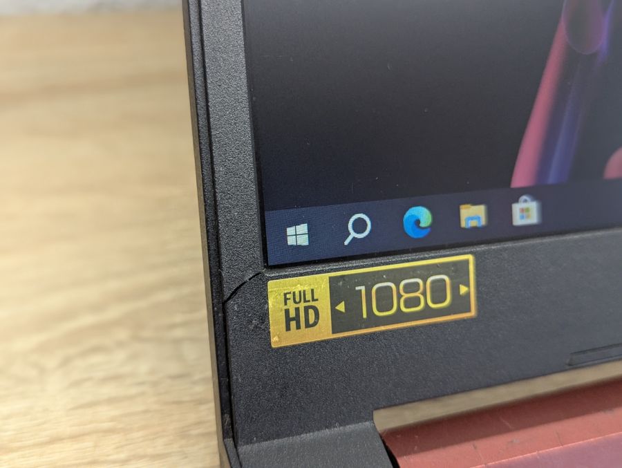 Уцінка! Ноутбук Б/В Acer Nitro AN515-43, AMD Ryzen 5 Mobile 3550H, DDR4 24 GB, SSD 128GB + 1 TB, AMD Radeon Vega, 15.6" Full HD