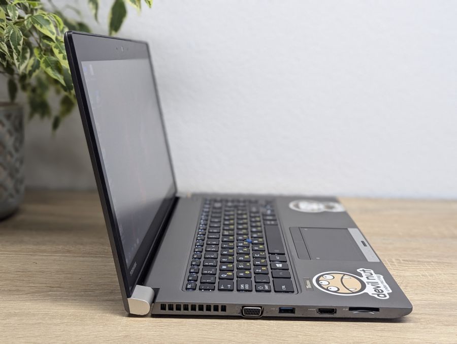Ноутбук Б/В Toshiba Tecra Z40T-C, Intel Core i5-6300U, DDR3 16 GB, SSD 256GB, 14" Full HD Сенсор