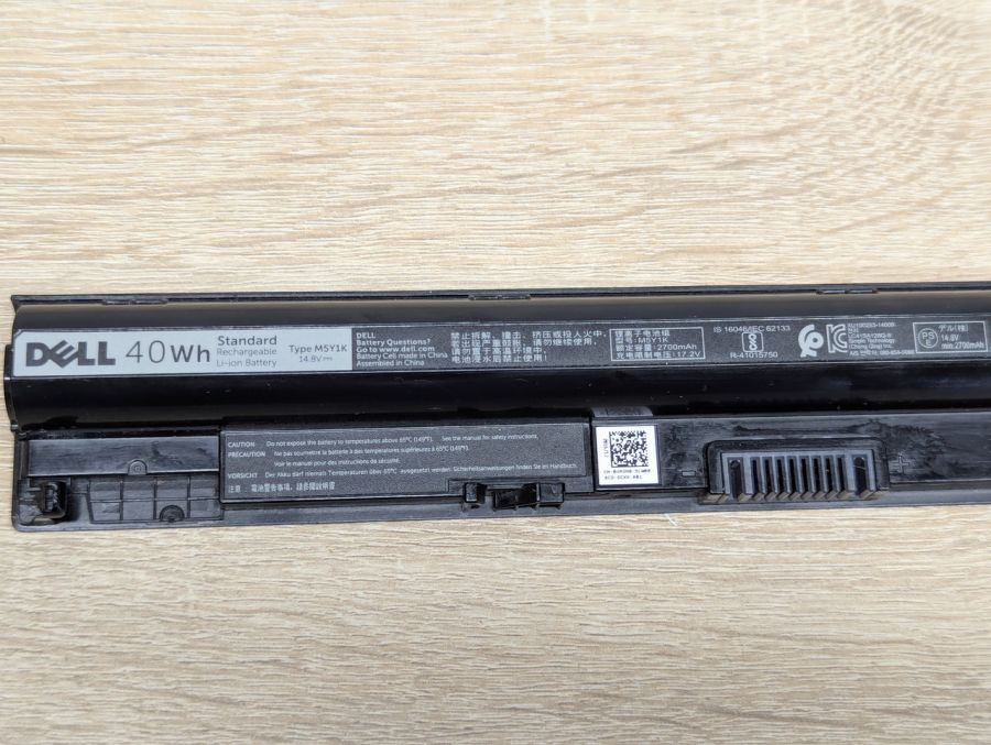 Б/В Оригінальна акумуляторна батарея Dell M5Y1K