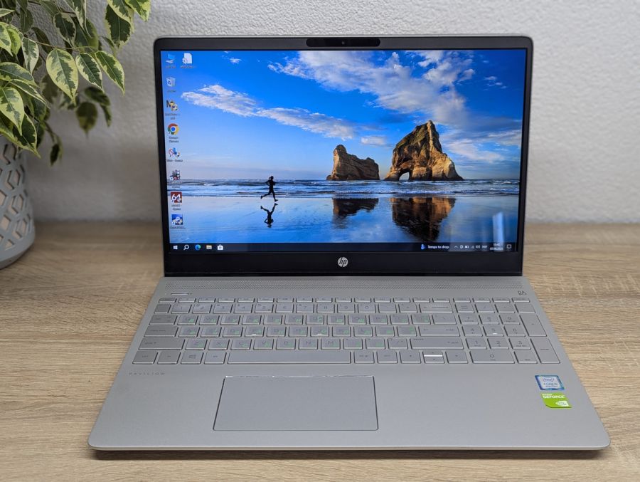 Уцінка! Ноутбук Б/В HP Pavilion Laptop 15, Intel Core i5-8250U, DDR4 16 GB, SSD 256GB, NVIDIA GeForce MX150 2Gb, 15.6" Full HD