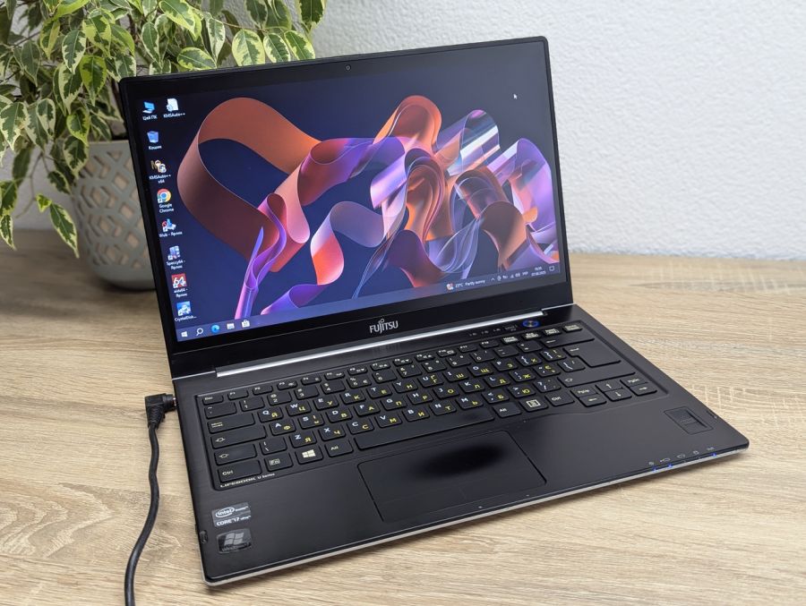 Уцінка! Ноутбук Б/В Fujitsu U772, Intel Core i7-3667U, DDR3 8 GB, SSD 128GB, 14" HD